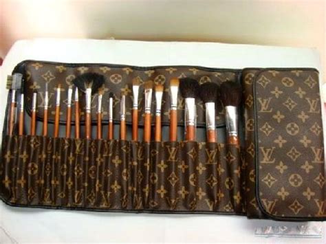 lv makeup brush set|Merch .